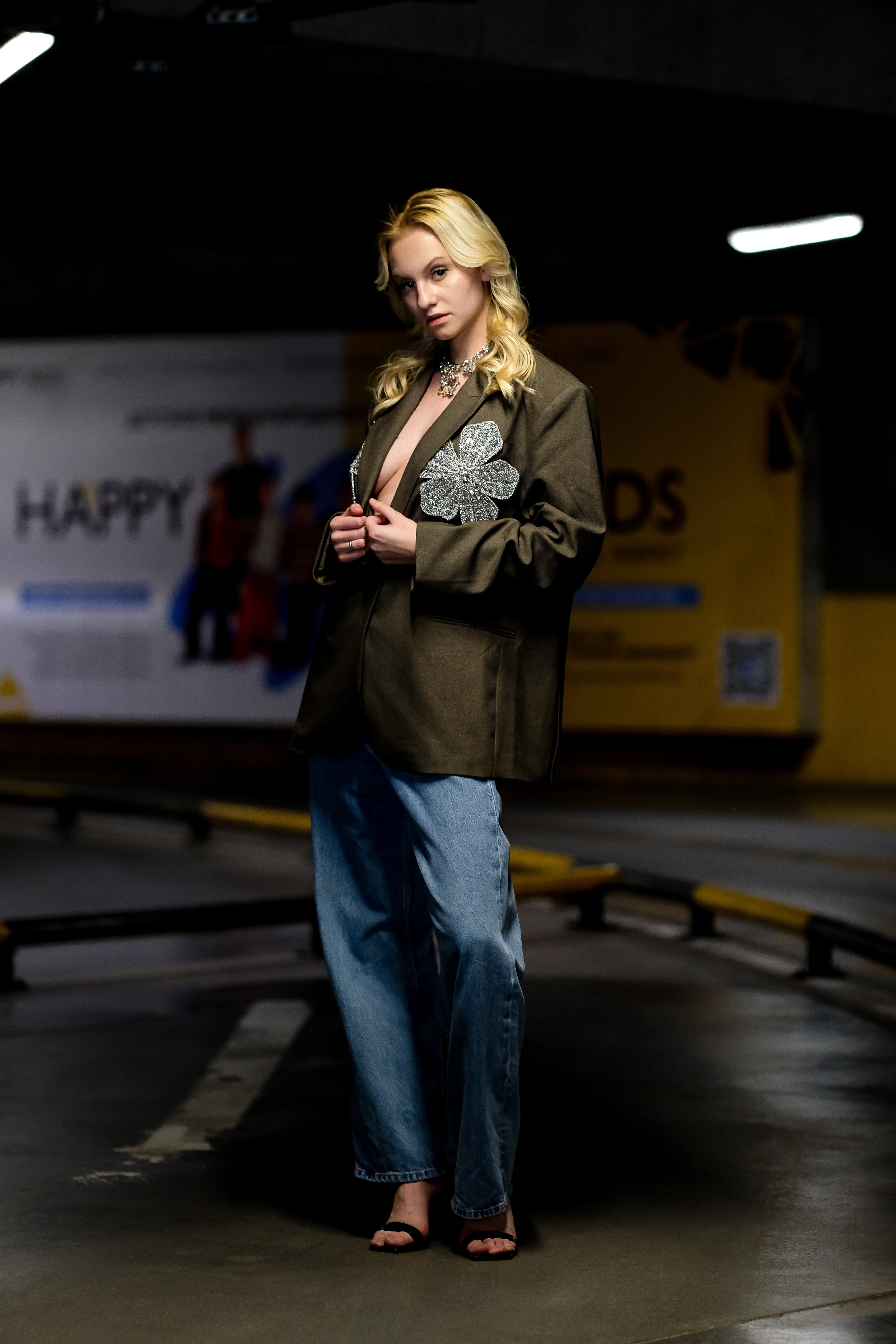 BLAZER FLORES BORDADAS