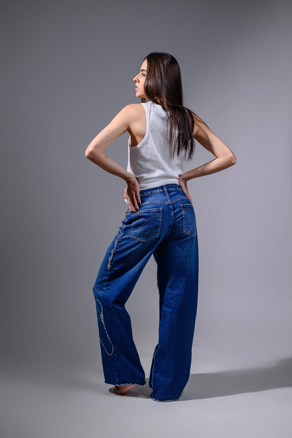 CALÇA JEANS PEDRARIA