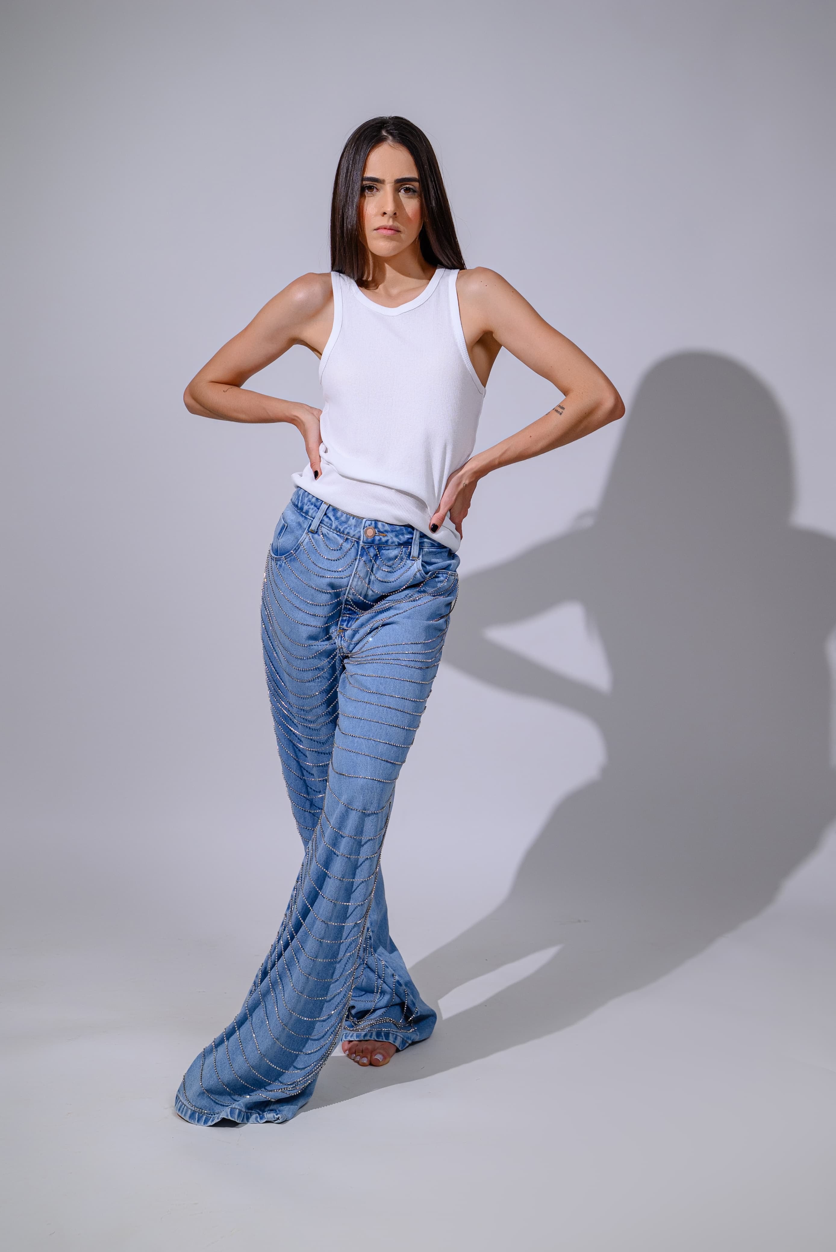 CALÇA JEANS STRASS