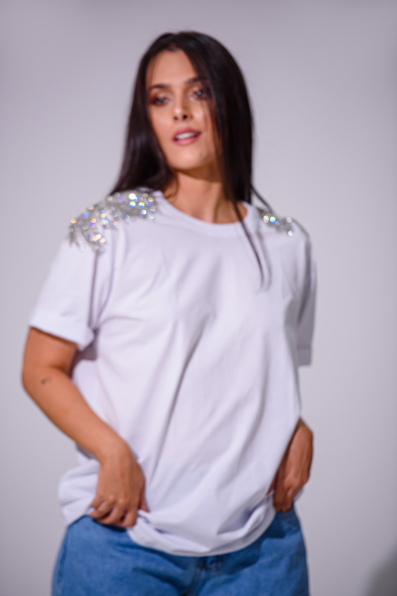 T-SHIRT STRASS OMBRO