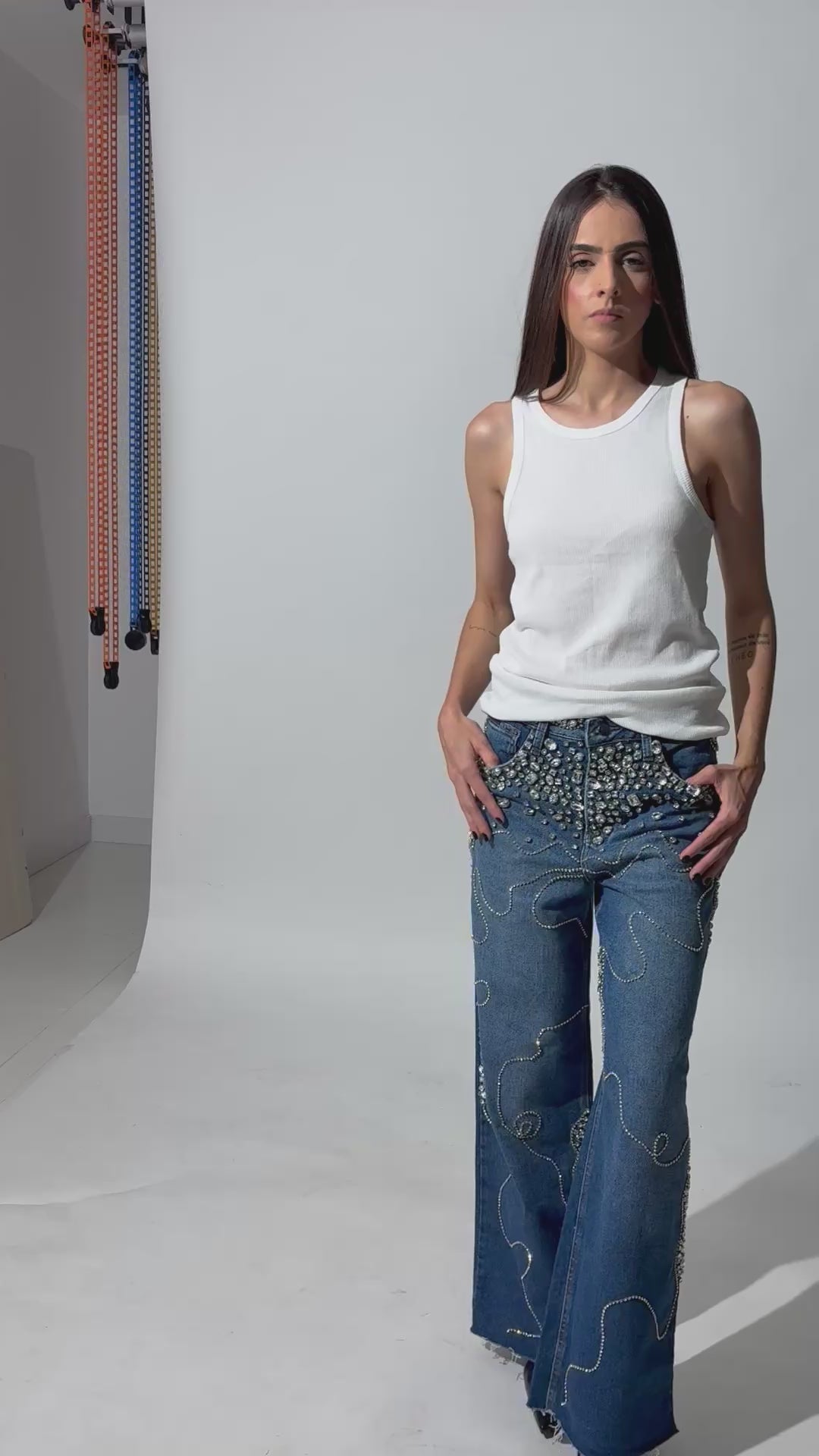 CALÇA JEANS PEDRARIA